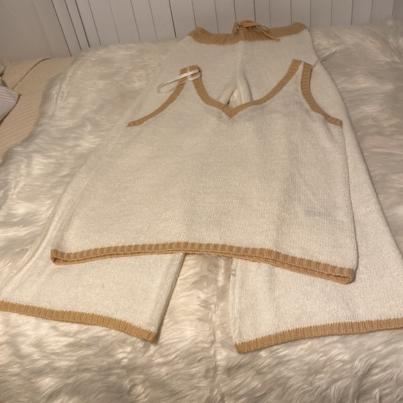 NWT Splendid 2 pc lounge set. Size L - Picture 10 of 14